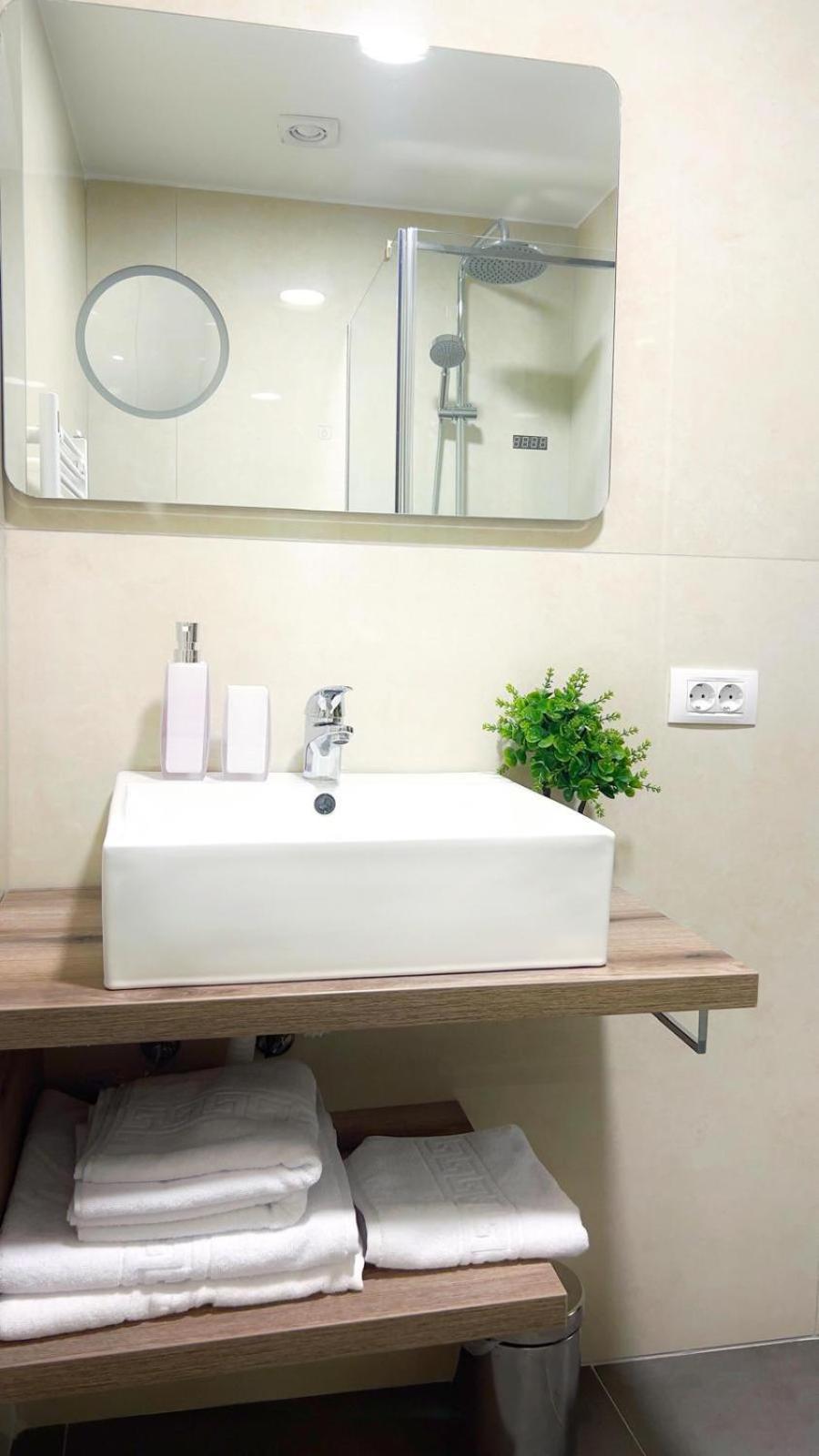 Mimi Hotel Corabia Экстерьер фото