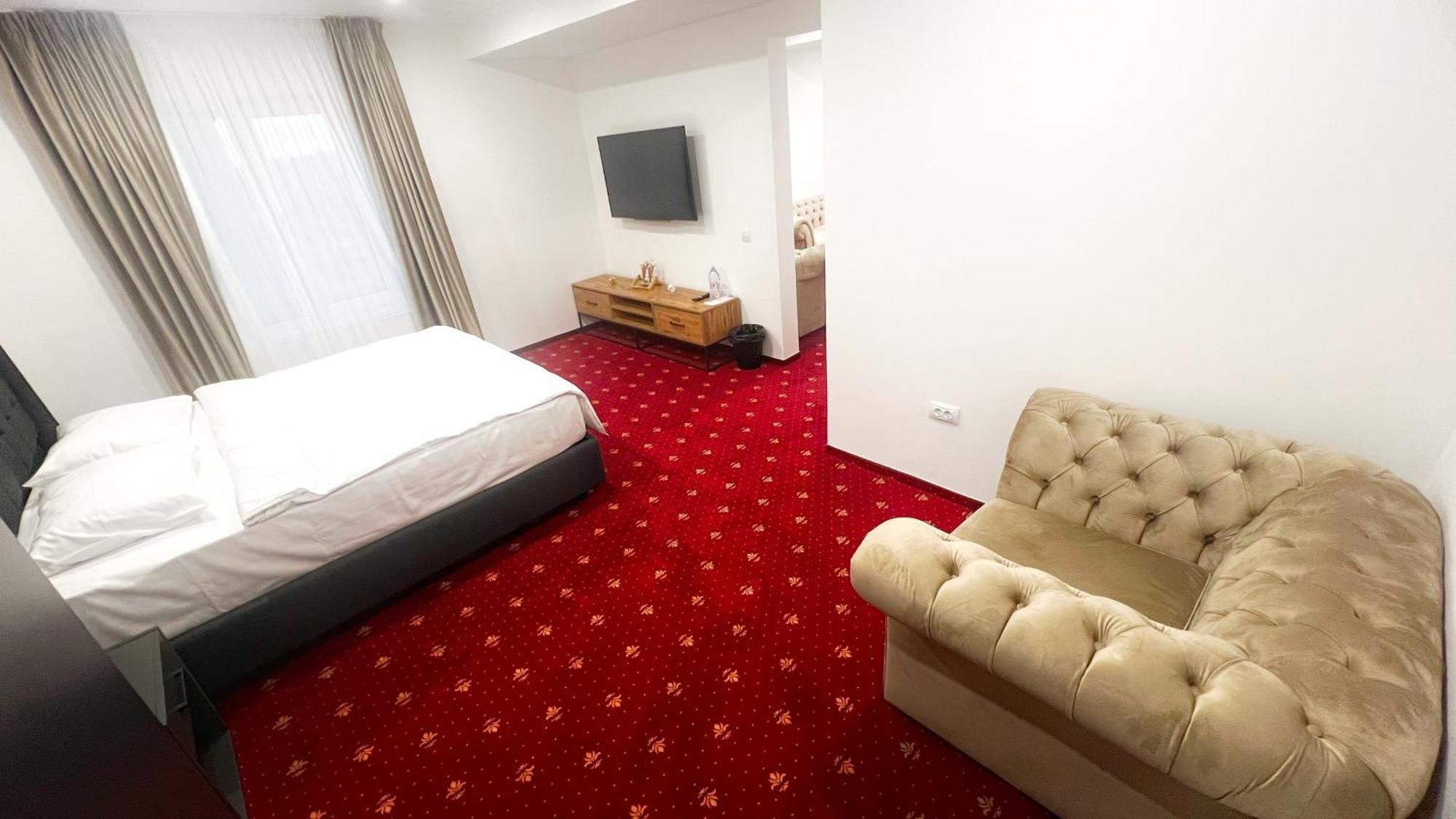 Mimi Hotel Corabia Экстерьер фото