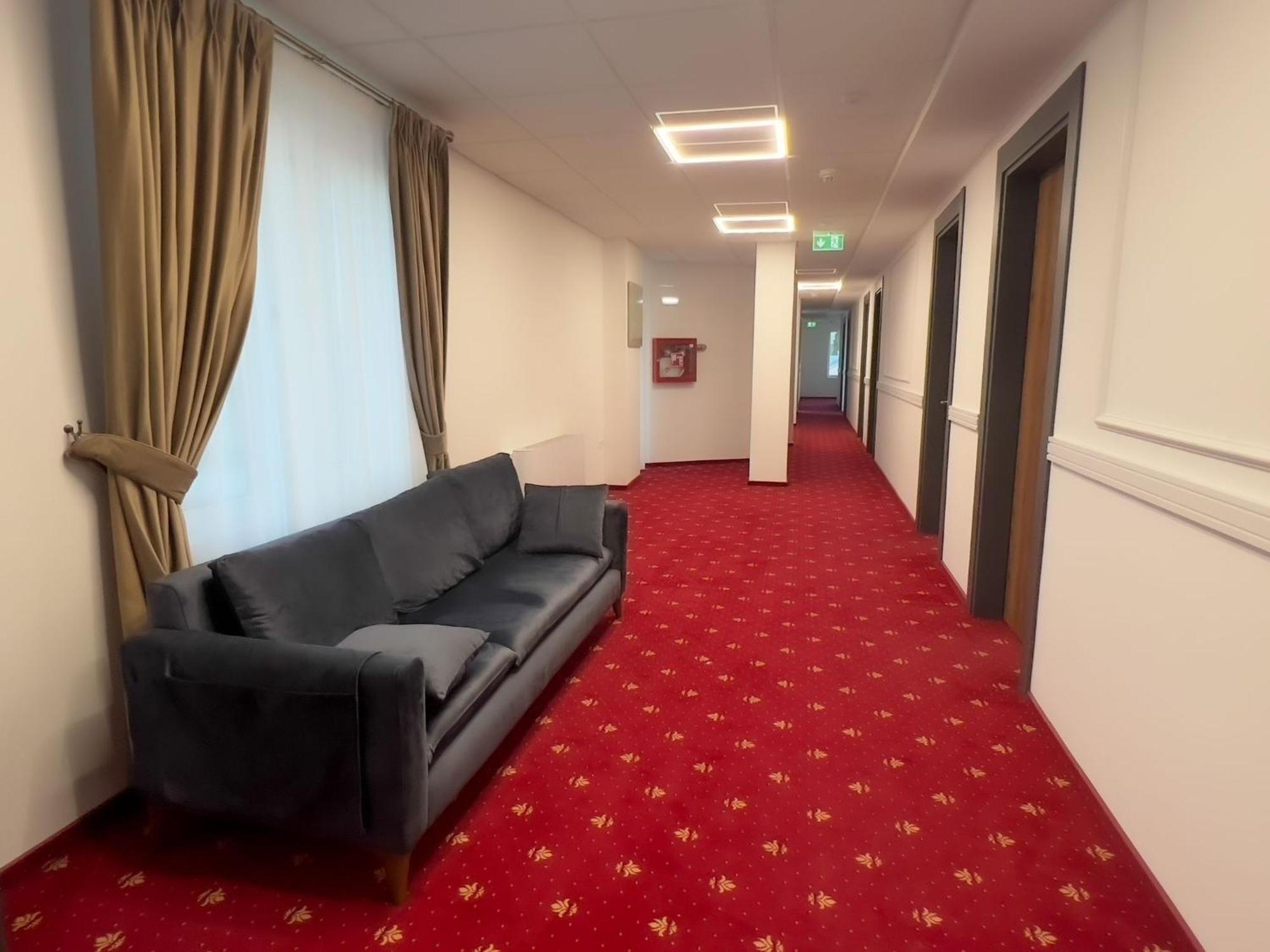 Mimi Hotel Corabia Экстерьер фото